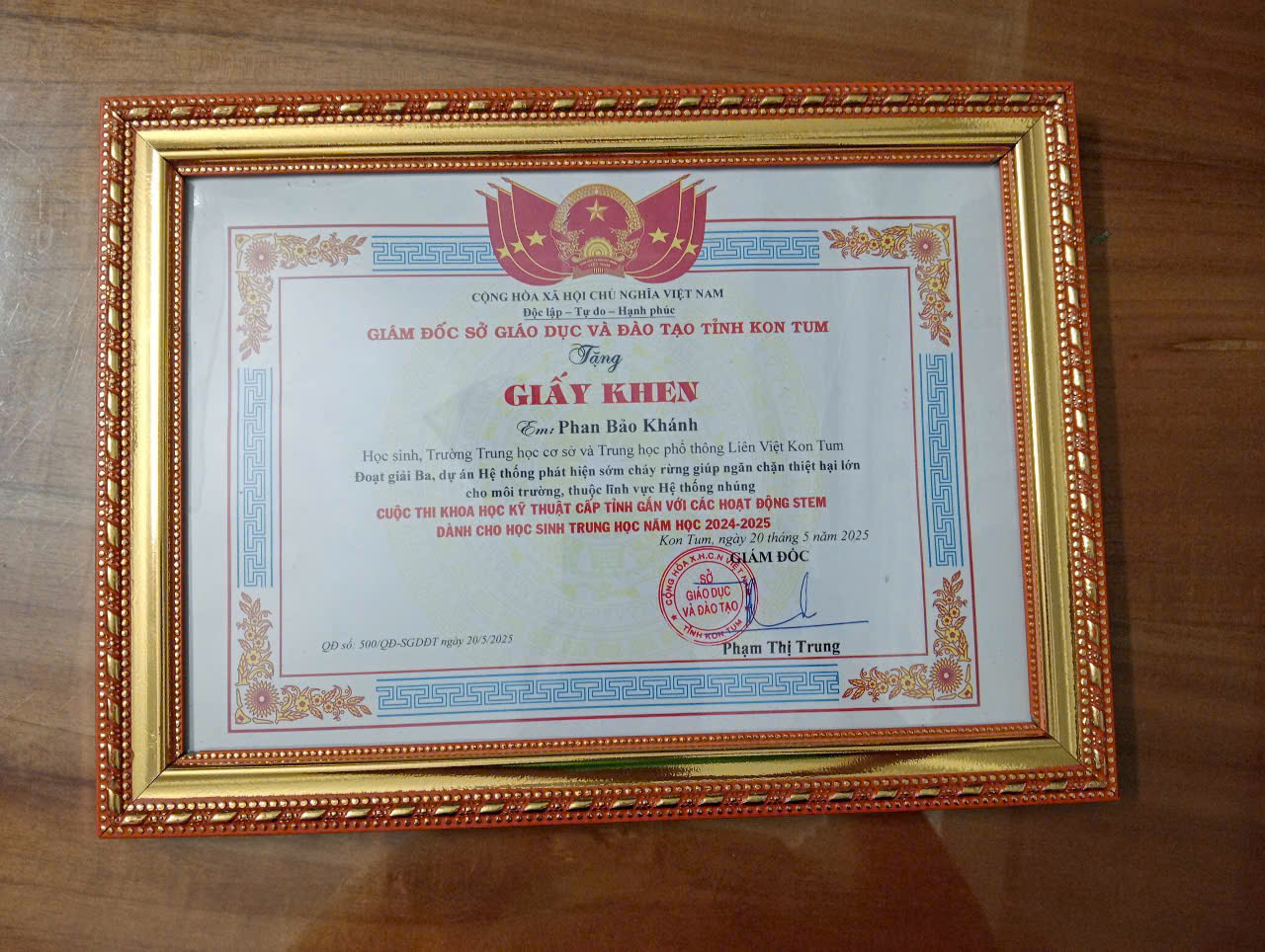 Hệ thống phát hiện cháy rừng 2025